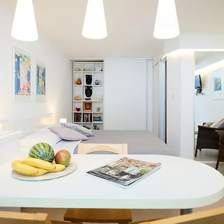 Апартаменты Hedera Estate, Hedera 6 *